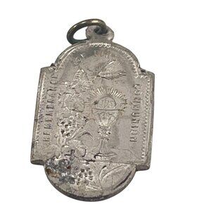 Remembrance Of First Communion Silver Catholic Religious Medal Pendant
